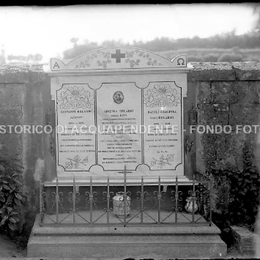 AC1.3.5 Cimitero - lapide