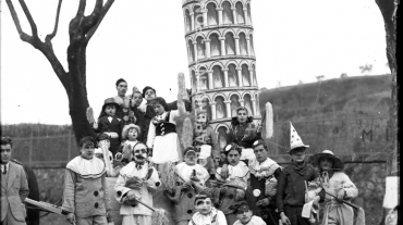 CA1.4.1 Carnevale 1940 La torre di Pisa