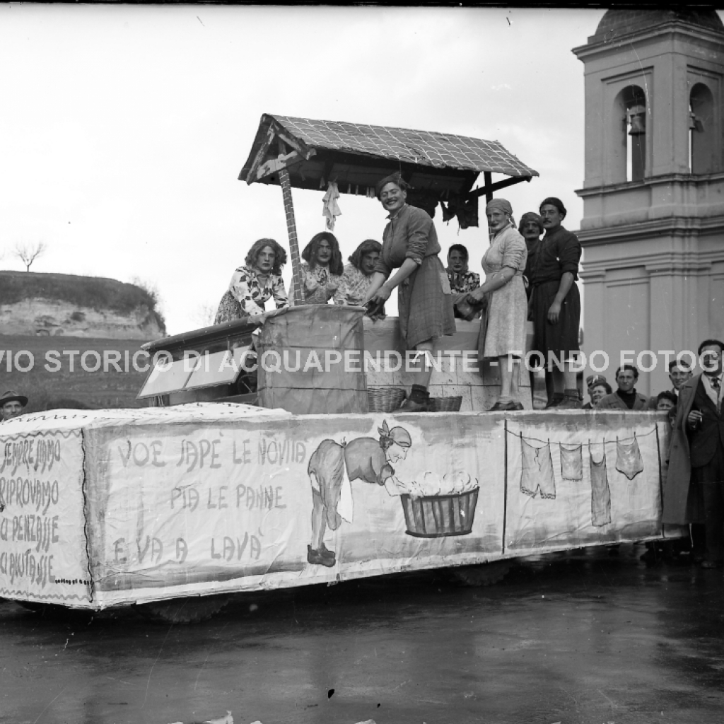 CA1.5.1 Carnevale 1950 Il Fontanone