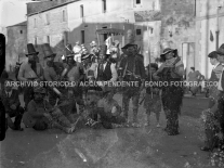 CA2.1.2 Carnevale 1939 Cerchiamo un capo