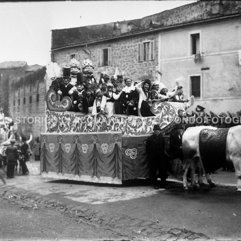 CA2.2.1 Carnevale 1940 Carro 2° Classificato