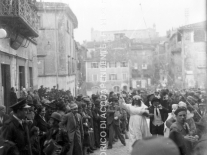 CA2.2.3 Carnevale 1938 Mascherata Matrimonio-in piazza