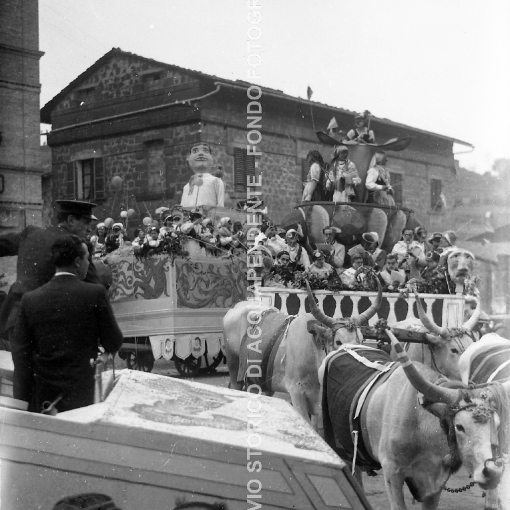 CA2.3.1 Carnevale 1938 La fruttiera magica