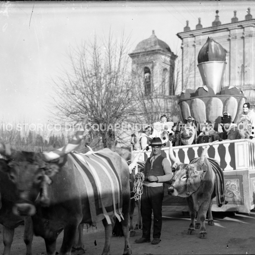 CA2.4.1 Carnevale 1938 La fruttiera magica