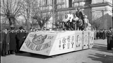CA2.5.2 Carnevale 1938 Carro Re Carnevale