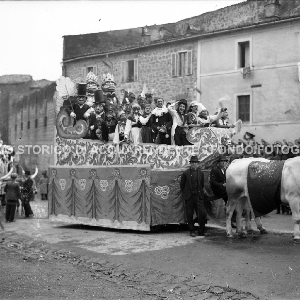 CA2.6.1 Carnevale 1940 Carro 2° Classificato