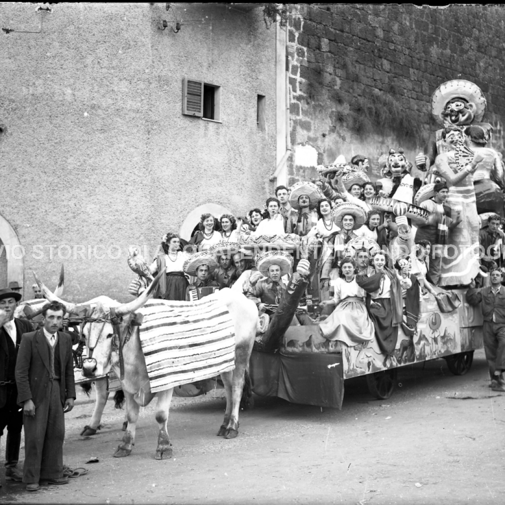 CB1.1.2 Carnevale 1952 Preferisco il Somaro