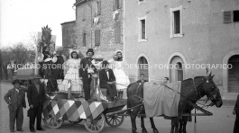 CB1.5.1 Carnevale 1952 Carro Re Carnevale