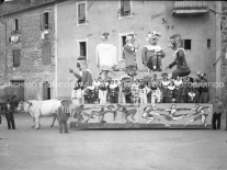 CB1.7.1 Carnevale 1952 Maschere in Campagna