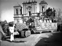 CB1.8.1 Carnevale 1951 Luna di Miele di Arlecchino e Colombina