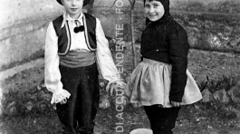 CB2.2.28 Carnevale 1957