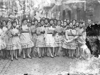 CB2.20.12 Carnevale 1960 - Gruppo ragazze Follie Spagnole