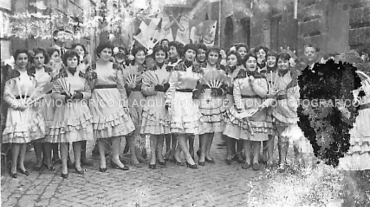 CB2.20.12 Carnevale 1960 - Gruppo ragazze Follie Spagnole