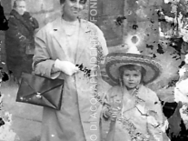 CB2.21.6 Mamma con mascherina