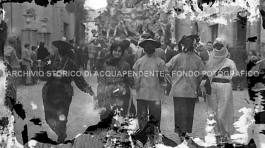 CB2.22.15 Carnevale 1960 - Gruppo maschere