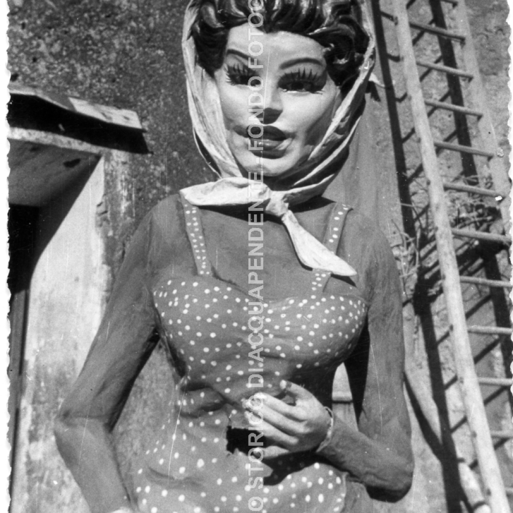 Carnevale 1962 - Maschera isolata