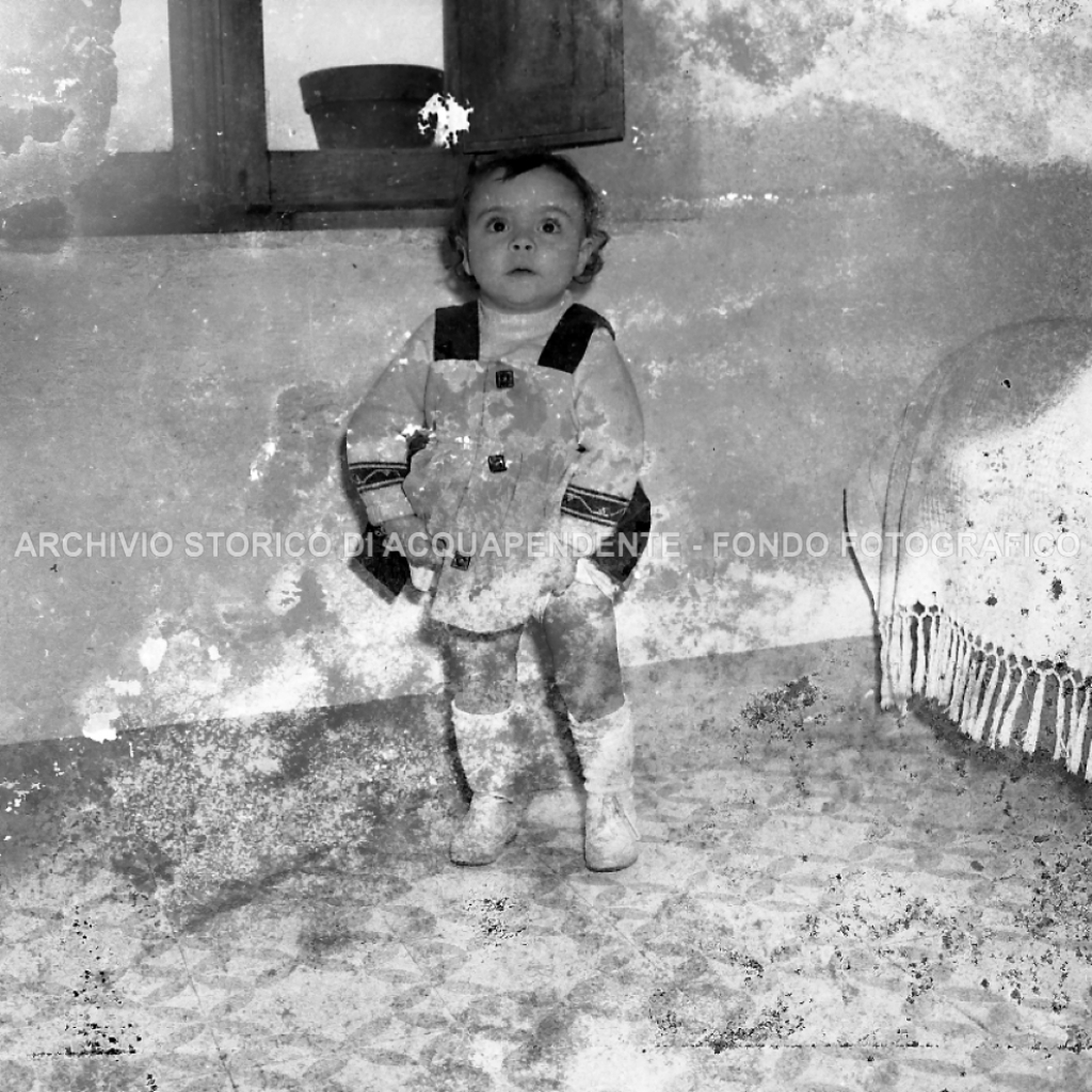 CB2.29.3 Carnevale 1962 - Bambina