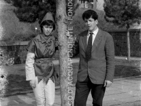 CB2.30.10 Carnevale 1962 - Maschera e ragazzo