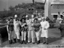 CB2.30.12 Carnevale 1962 Gruppo di maschere