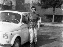 CB2.30.5 Carnevale 1962 - Maschera e Fiat 500