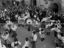 CB2.32.15 Carnevale 1962 - Esebizioni Gruppo Maschere
