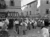 CB2.32.19 Carnevale 1962 - Esebizioni Gruppo Maschere