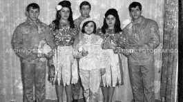 CB2.36.7 Carnevale 1963 - Gruppo Maschere
