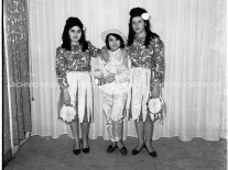 CB2.37.9 Carnevale 1963 - Tre ragazze mascherate