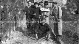 CB2.43.26 Carnvale 1963 - Gruppo Mascherato