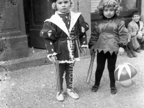 CB2.31.17 Carnevale 1962 - Mascherine