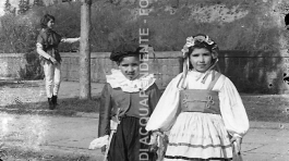 CB2.33.37 Carnevale 1962 - Mascherine