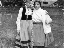 CB2.34.18 Carnevale 1962 - Ragazze Mascherate