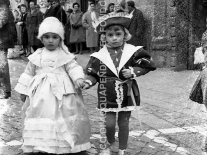 CB2.34.25 Carnevale 1962 - Mascherine