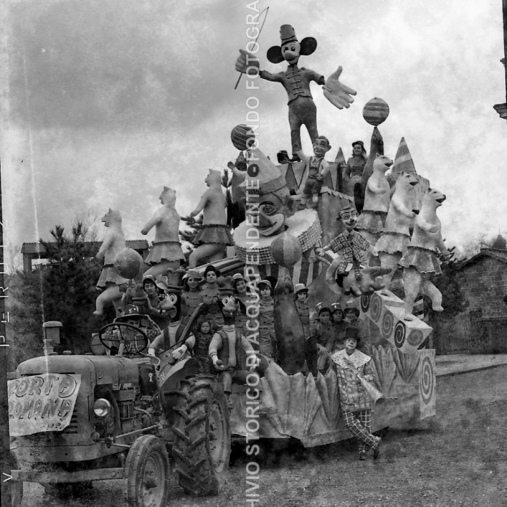 CB2.36.11 Carnevale 1963 - Il Circo di Topolino