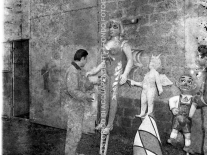 CB2.38.8 Carnevale 1963 - Roberto Ferretti al lavoro