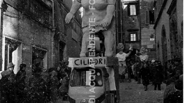 CB2.43.17 Carnevale 1963 - Maschera isolata- Piccole cilindrate