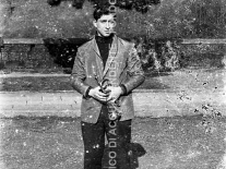 CB2.43.21 Carnevale 1963 - Suonatore - Lupi Rosandro