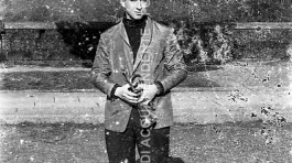 CB2.43.21 Carnevale 1963 - Suonatore - Lupi Rosandro